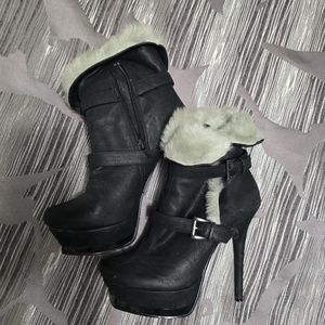 Black Stilleto Boots